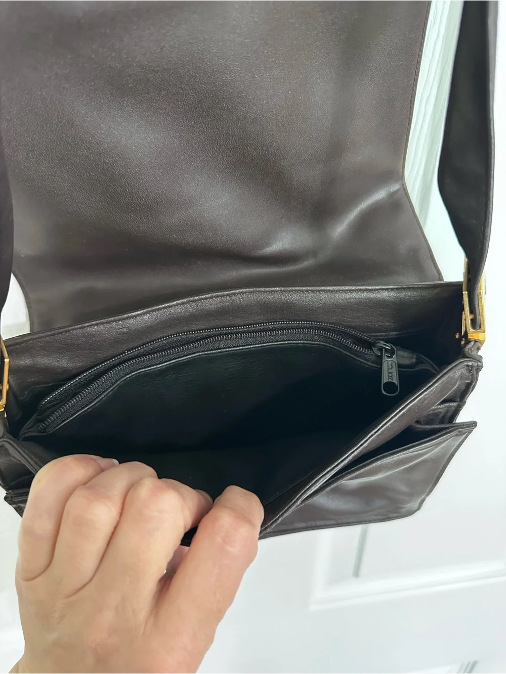 Valerie Stevens Ladies Purse in Chocolate Brown.
